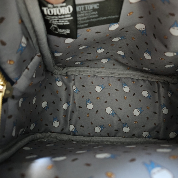 Hot Topic Totoro Patterned Backpack - Picture 4 of 6